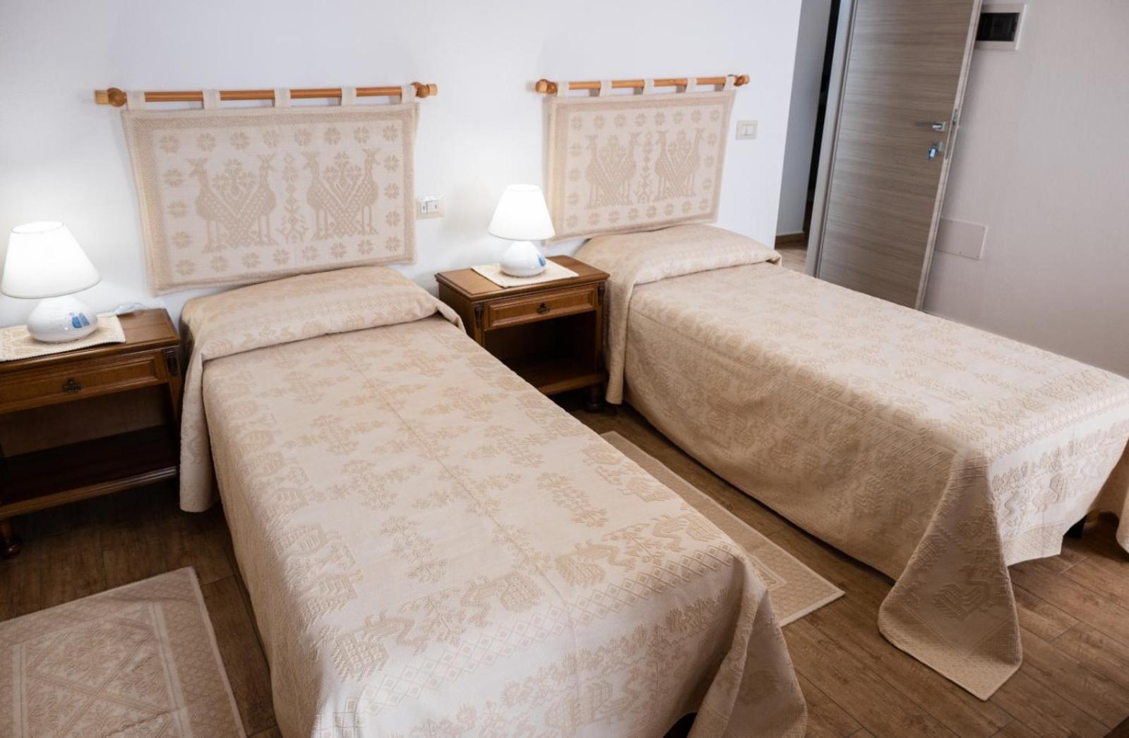 B&B Ruinas Arzana Екстериор снимка